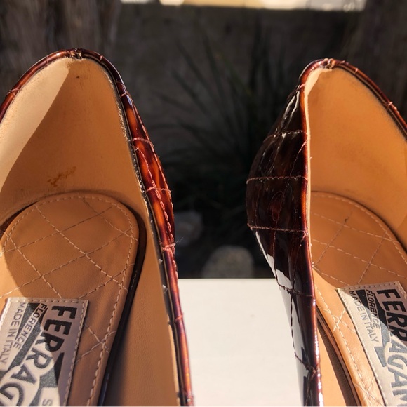 Ferragamo Size 9.5/9 B Vara Bow Pumps Animal Print Patent Leather Heels Peep Toe - Picture 10 of 15